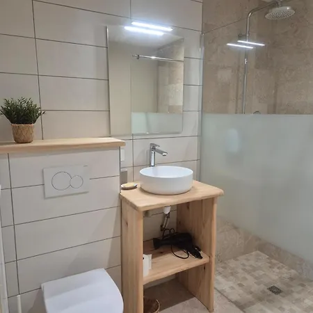 Hébergement de vacances Magnifique Maison De Famille Rénovée Saint-Romain (Puy-de-Dome)