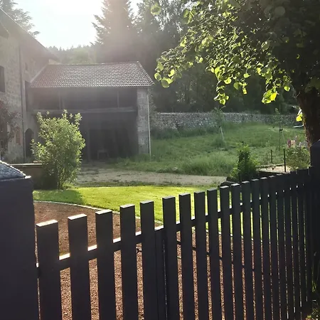 別荘 Magnifique Maison De Famille Renovee Saint-Romain (Puy-de-Dome)